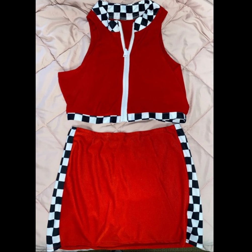 Costume
